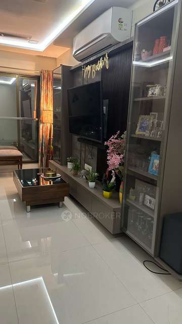 3 BHK Flat In Teenmurty Summit For Sale  In Borivali East