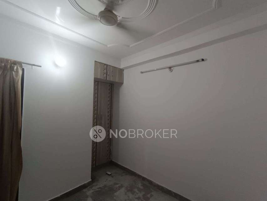 2 BHK Flat For Sale  In Badarpur