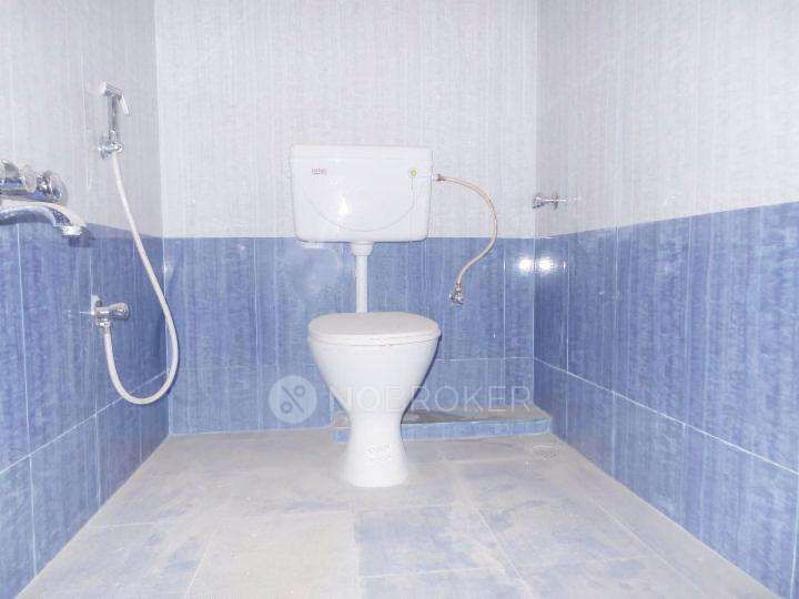 2 BHK Flat In Durga Shreyas Apartment For Sale  In Jalahalli East