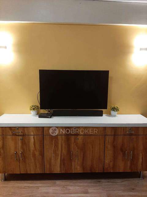 1 RK Flat In Nilambari Chs For Sale  In Dadar