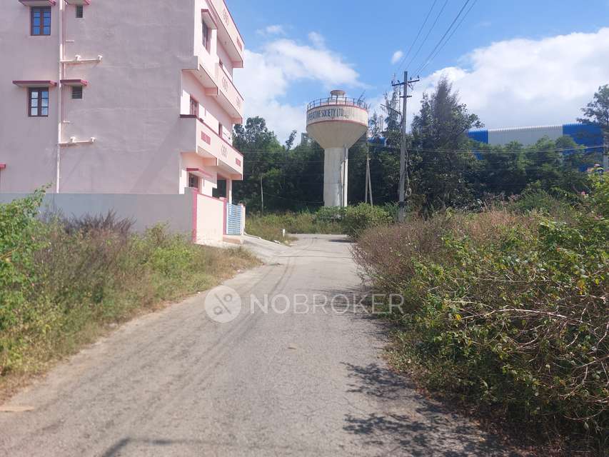 Plot For Sale  In Ctr Royal Park