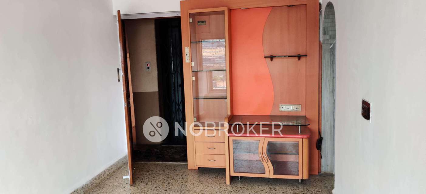 1 BHK Flat In New Aasra Chs For Sale  In Vakola, Santacruz East