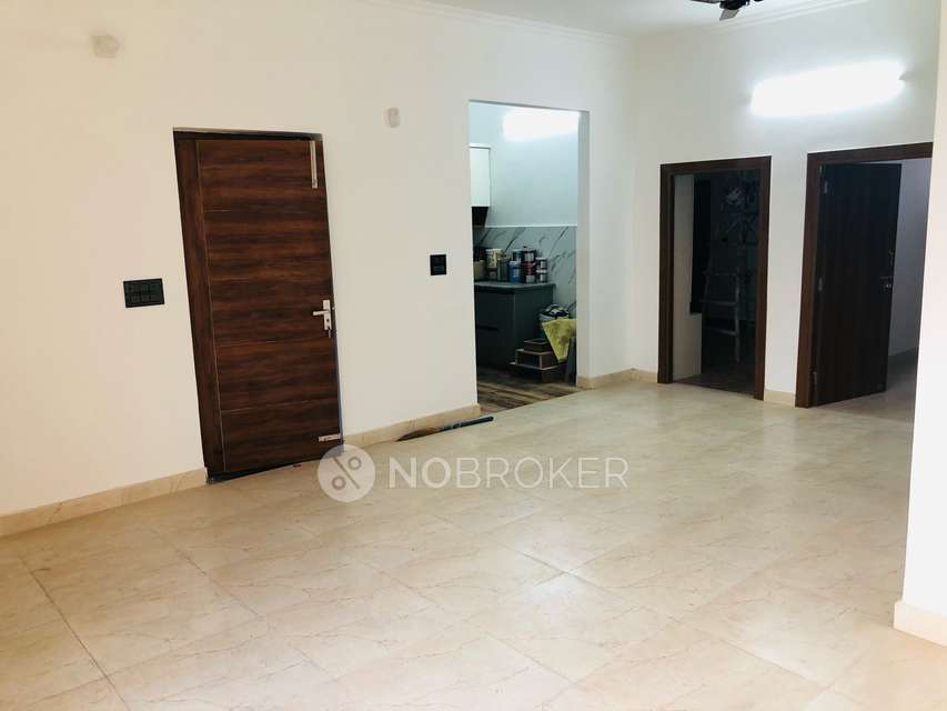 2 BHK House for Rent  In Sector Xu-ii, Pocket A