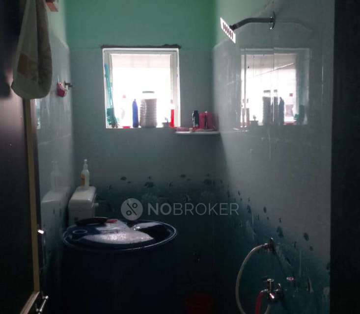 1 BHK Flat In White Building for Rent  In Kondhwa