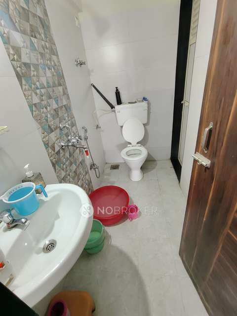 2 BHK Flat In Samrin Imperial Heights For Sale  In Thane West