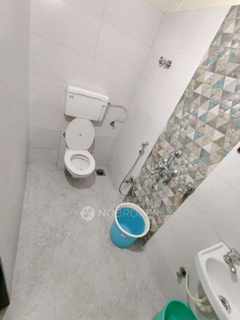 2 BHK Flat In Samrin Imperial Heights For Sale  In Thane West