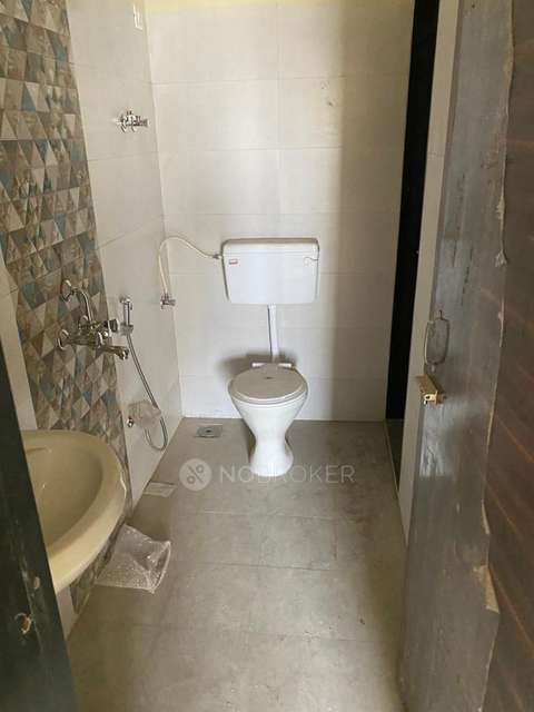 2 BHK Flat In Samrin Imperial Heights For Sale  In Thane West