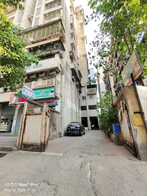 2 BHK Flat In Samrin Imperial Heights For Sale  In Thane West