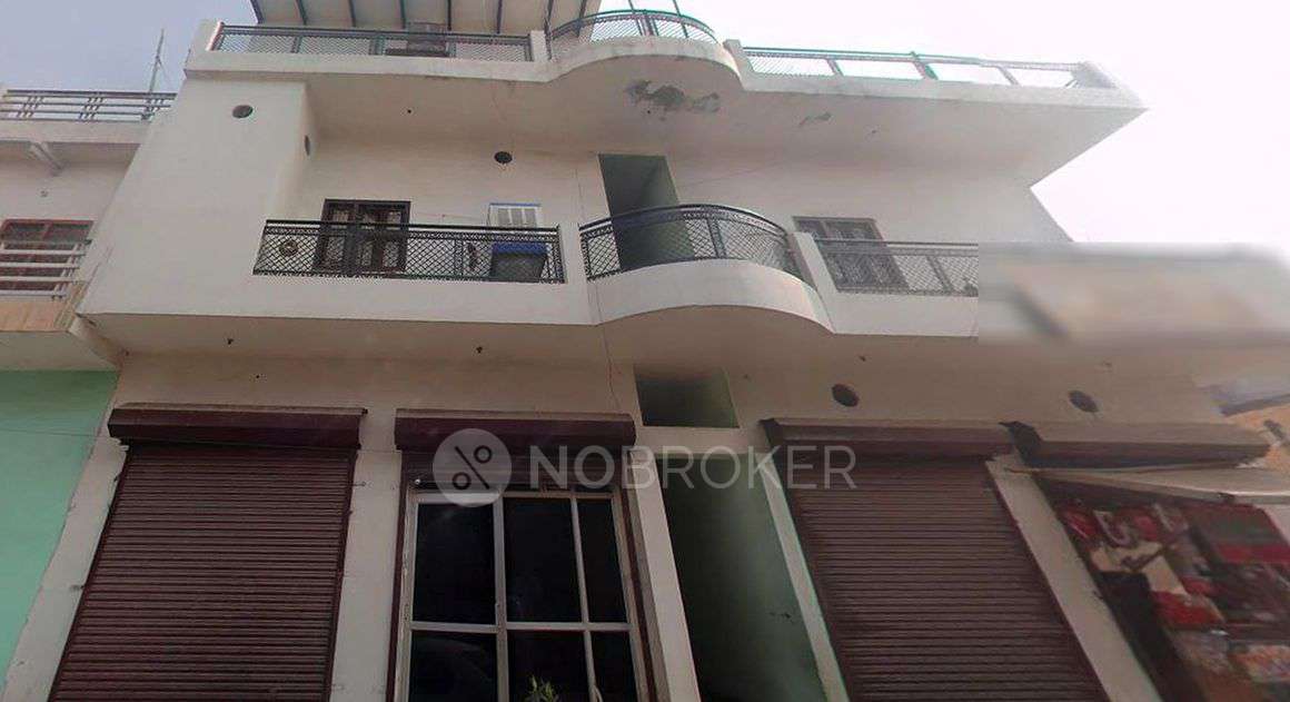 1 RK House for Rent  In Sector 11