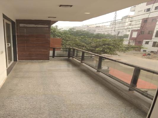 3 BHK Flat In Stand Alone Building  For Sale  In Sector 43