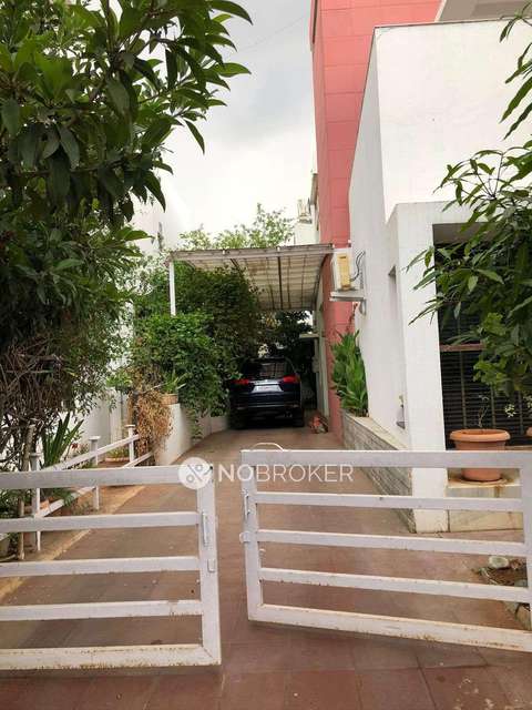 4 BHK Villa In Domus Villas And Resorts For Sale  In Thumukunta