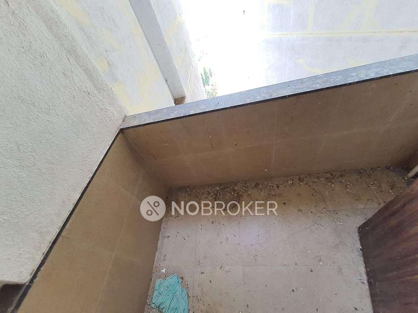 2 BHK Flat In Ravinanda Skylights For Sale  In Wagholi