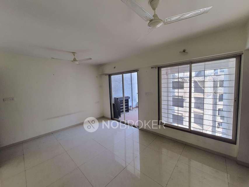 2 BHK Flat In Ravinanda Skylights For Sale  In Wagholi