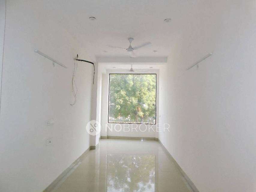 Office Space in Sector 52, Noida for Rent 