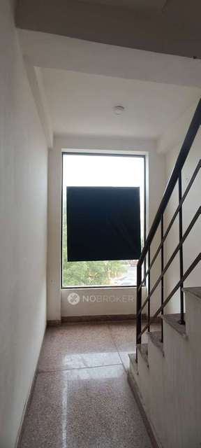 Office Space in Sector 52, Noida for Rent 