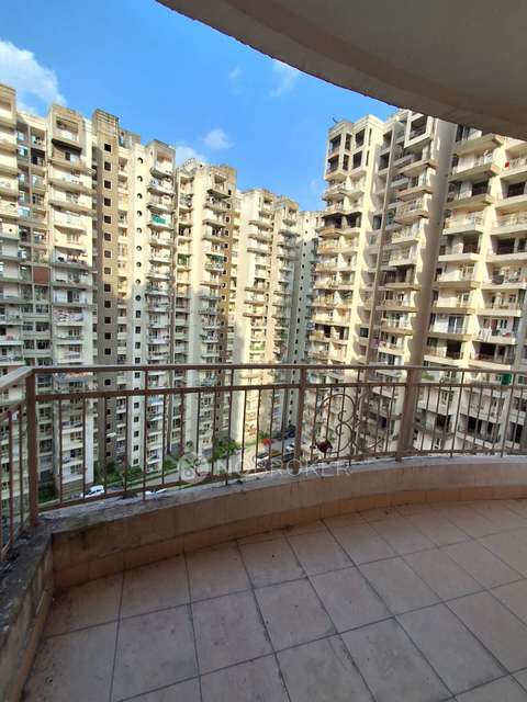 3 BHK Flat In Nirala Greenshire For Sale  In Sector 2, 