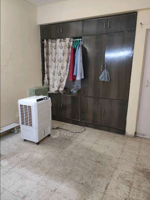 Single Room for Male In 2 BHK  In Neel Padam Kunj In Vaishali