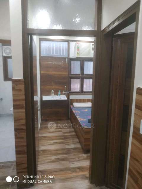 PG for Girls in Shakarpur