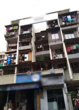 1 BHK Flat In Padmavilla Chs For Sale  In Malad West