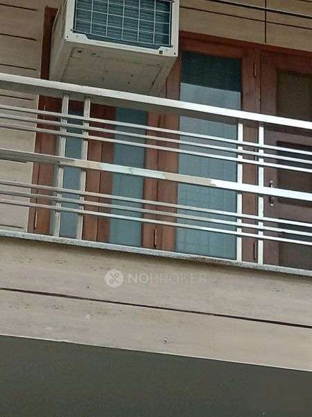 3 BHK Flat for Rent  In Sector 52
