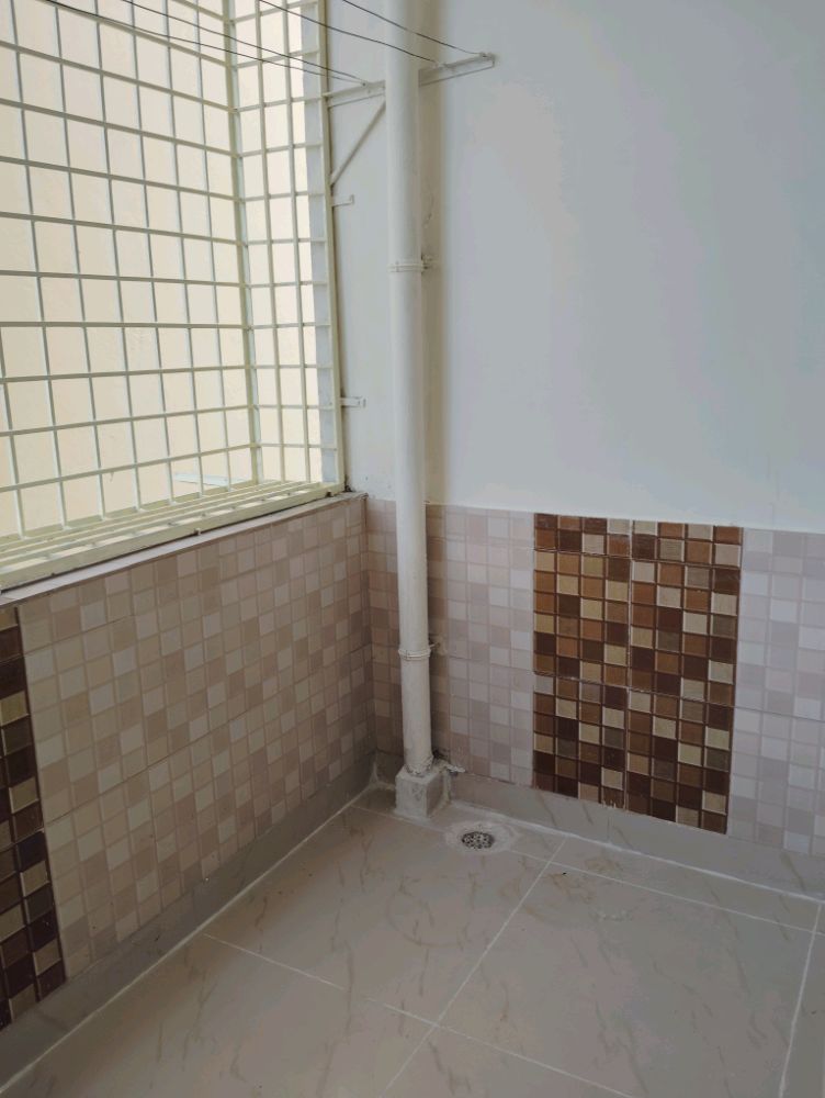 Lakshmi%27S Majestic Plaza