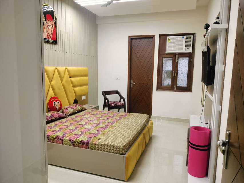 4 BHK Flat In Friends Avenue Shaktikhand-2 For Sale  In Indirapuram