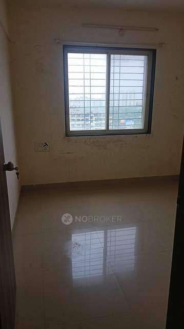 Single Room for Female In 3 BHK  In Gauree Atlantica East, Mundhwa In Mundhwa