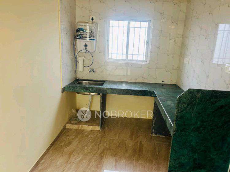1 BHK Flat In Flat For Rent Availble Family Or Bachalore Can Allowed  for Rent  In Kondhwa Budruk