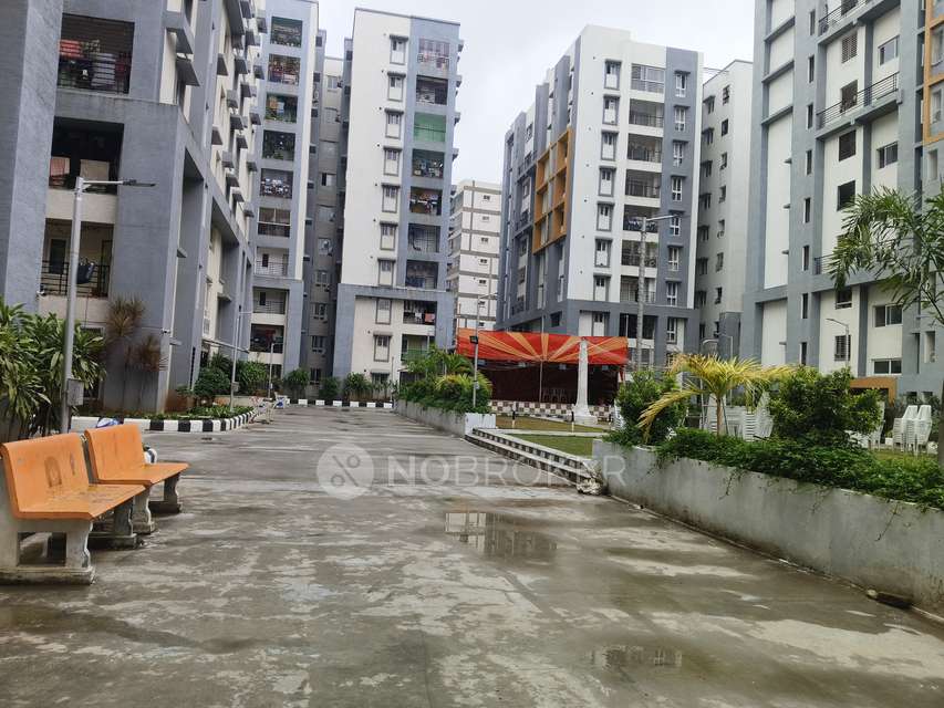 2 BHK Flat In Rdb Coconut Grove For Sale  In Miyapur