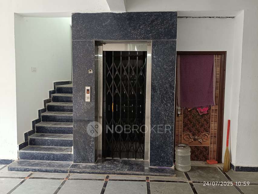 2 BHK Flat In Ideal Heights For Sale  In Masab Tank