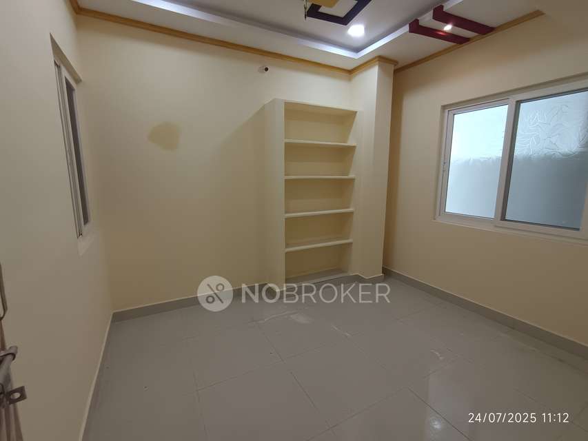 2 BHK Flat In Ideal Heights For Sale  In Masab Tank