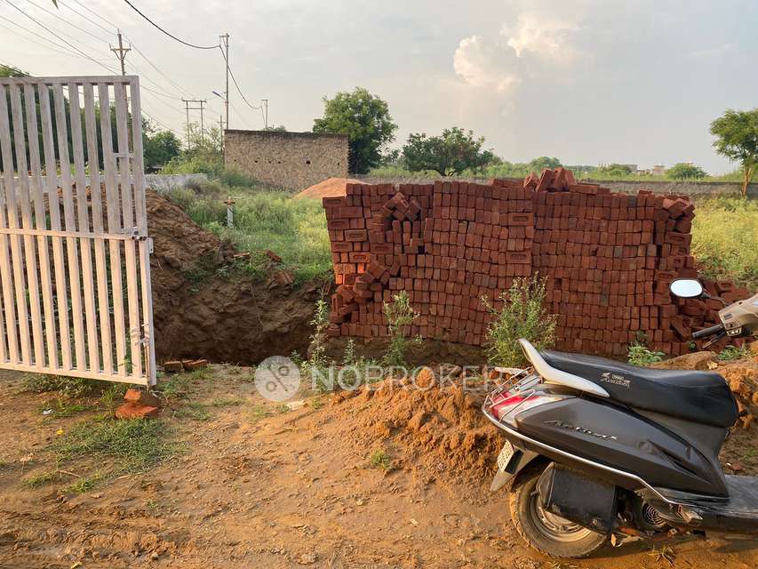 Plot For Sale  In Nathu Farm