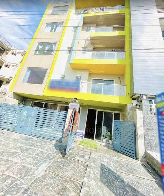 PG for Anyone in Sector 32