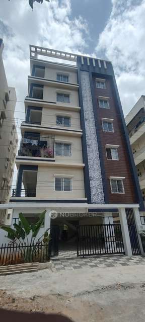 2 BHK Flat In Sai Preeth Tower For Sale  In Yapral