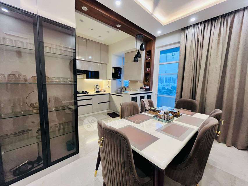 4 BHK Flat In Ss The Leaf , Sector 85 For Sale  In Sector 89