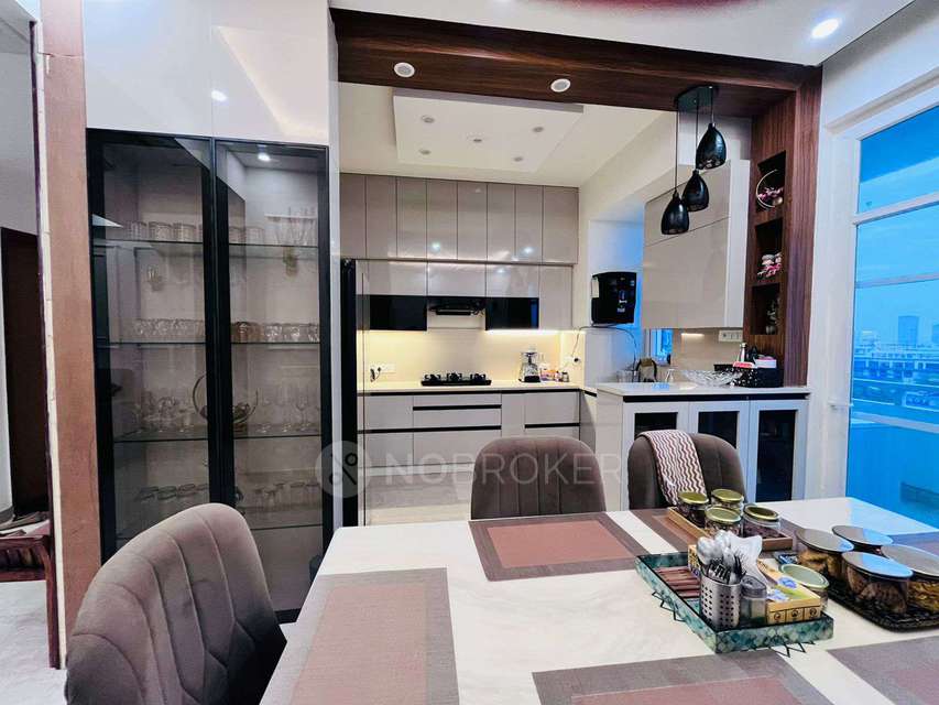 4 BHK Flat In Ss The Leaf , Sector 85 For Sale  In Sector 89