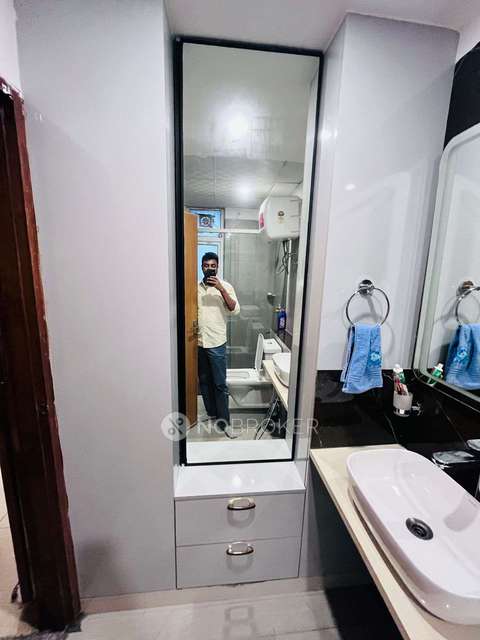 4 BHK Flat In Ss The Leaf , Sector 85 For Sale  In Sector 89