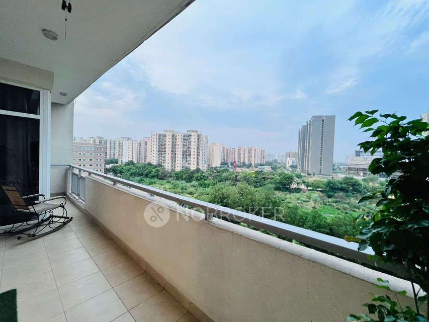 4 BHK Flat In Ss The Leaf , Sector 85 For Sale  In Sector 89