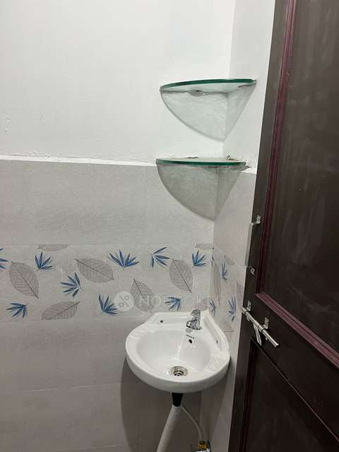 1 BHK Flat In Ganga Heights for Rent In Mundhwa