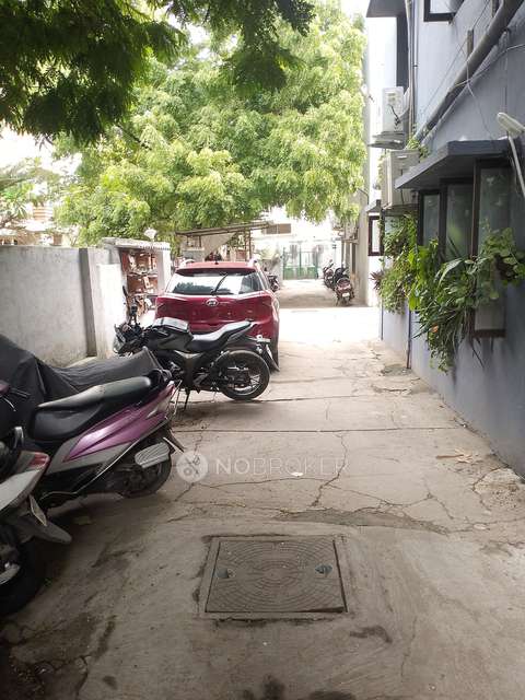 2 BHK Flat In Kavitha Flats For Sale  In Arumbakkam