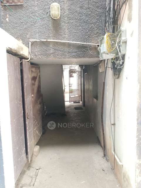 2 BHK Flat In Kavitha Flats For Sale  In Arumbakkam