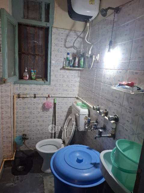 2 BHK Flat In Shatabdi Apartment For Sale  In Dilshad Colony