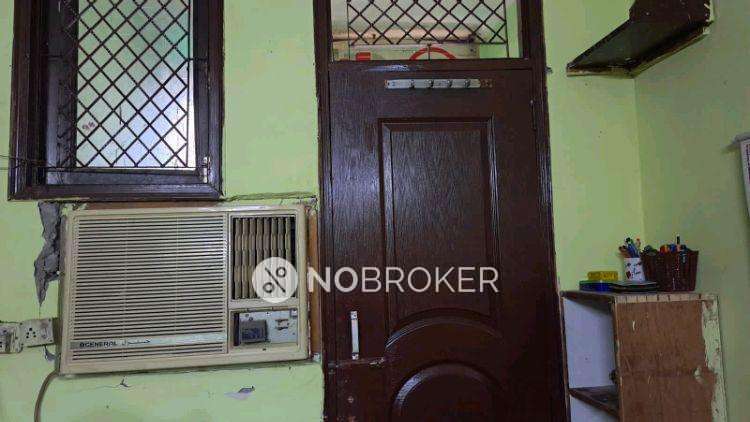 2 BHK Flat For Sale  In Karol Bagh