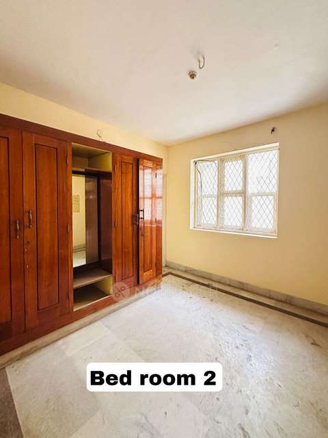 4+ BHK Flat For Sale  In Commercial Street