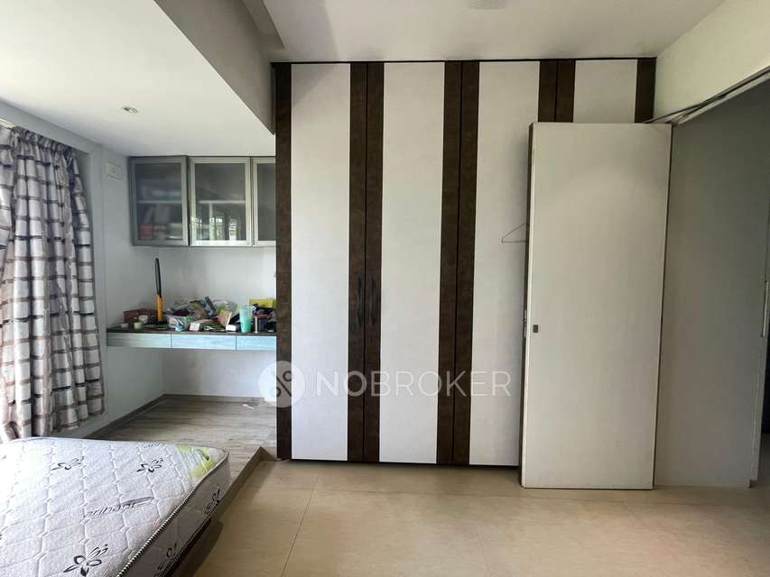 2 BHK Flat In Vini Tower, Malad West For Sale  In Malad West