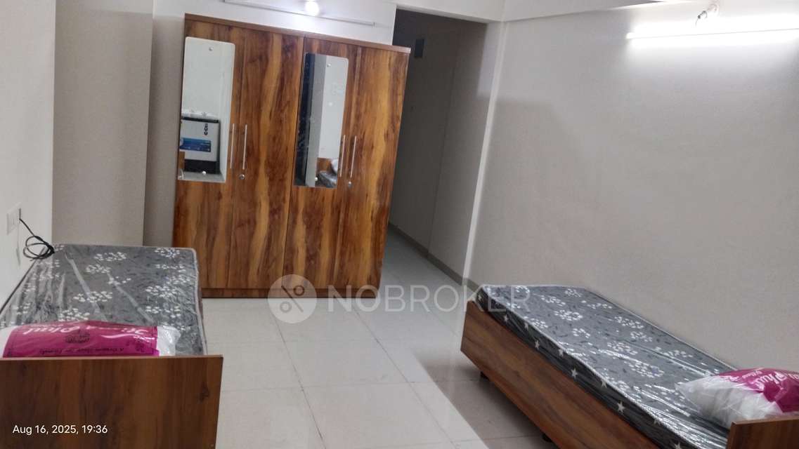 PG for Girls in Advika Premium Hostel