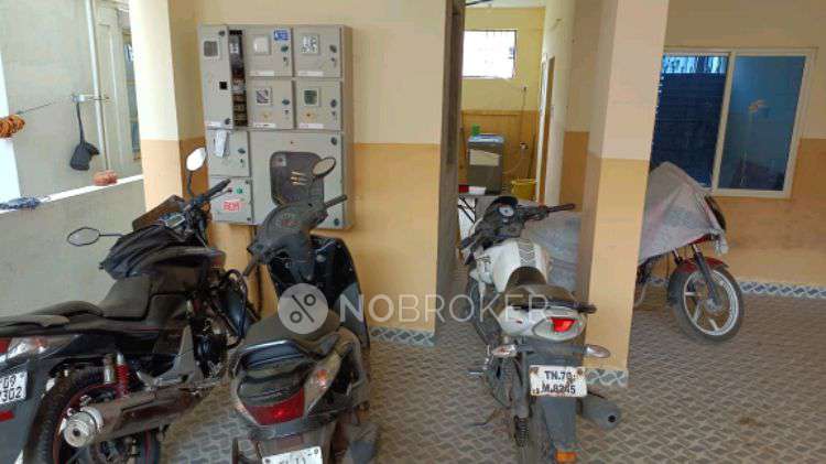 4+ BHK House For Sale  In Hunasamaranahalli