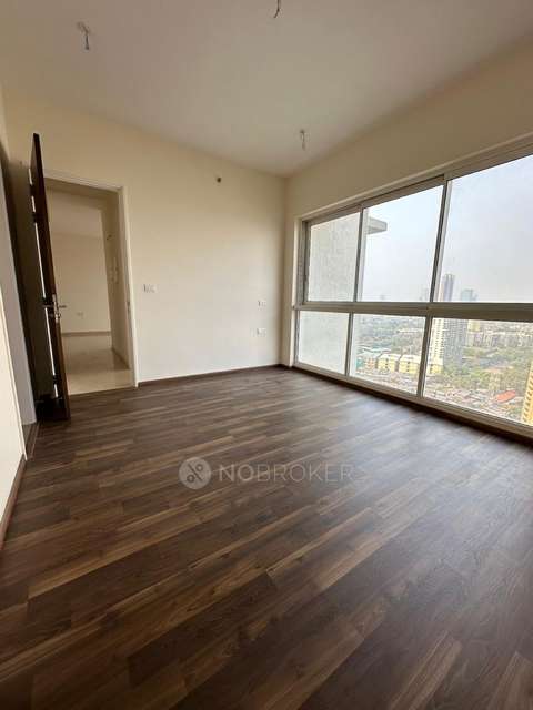 2 BHK Flat In L&t Crescent Bay For Sale  In Parel