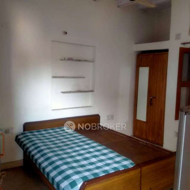2 BHK Flat for Rent  In Sector 26