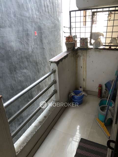 2 BHK Flat In Apartment For Sale  In Indirapuram